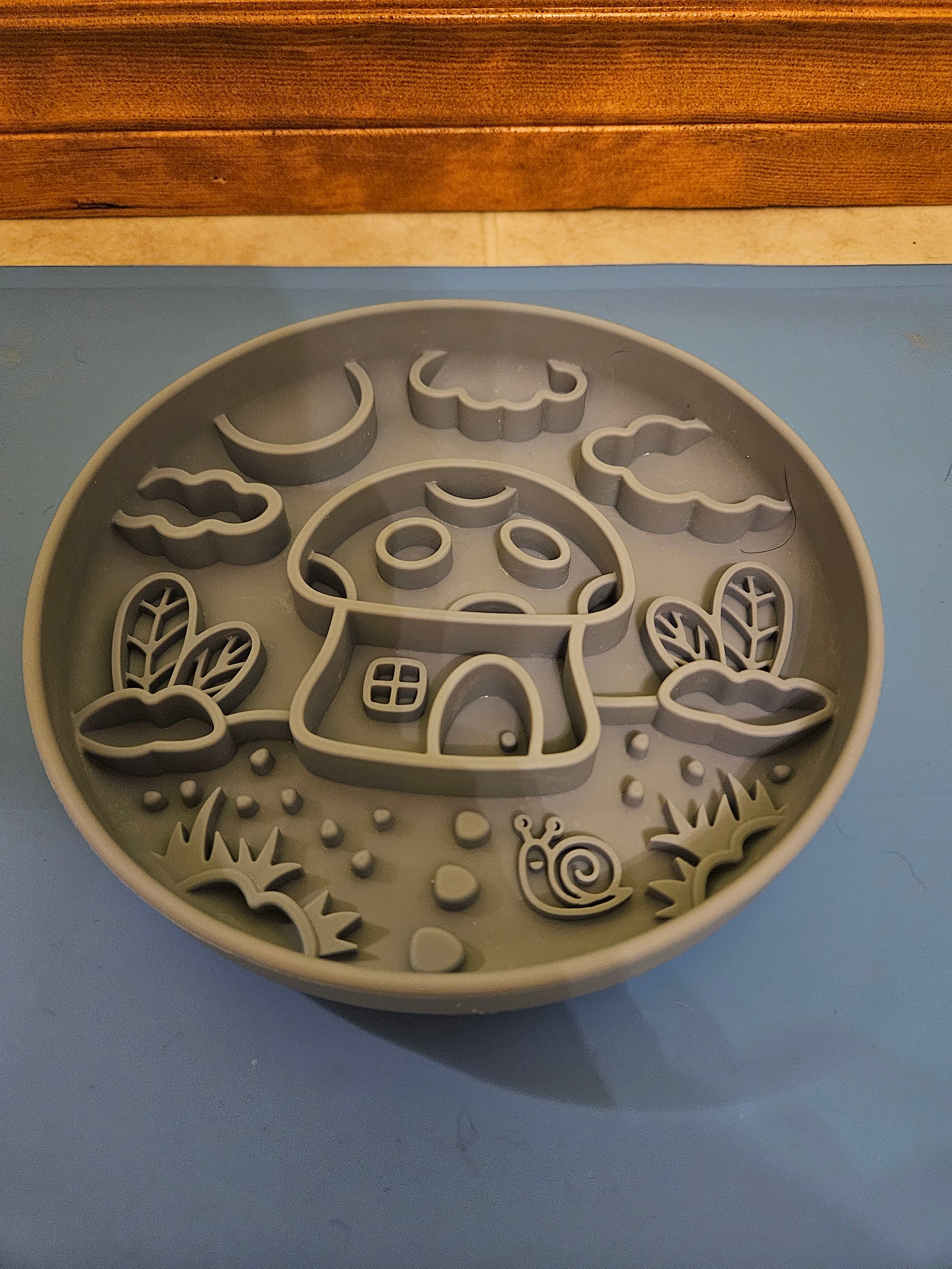 Mushroom House Slow Feeder Bowl