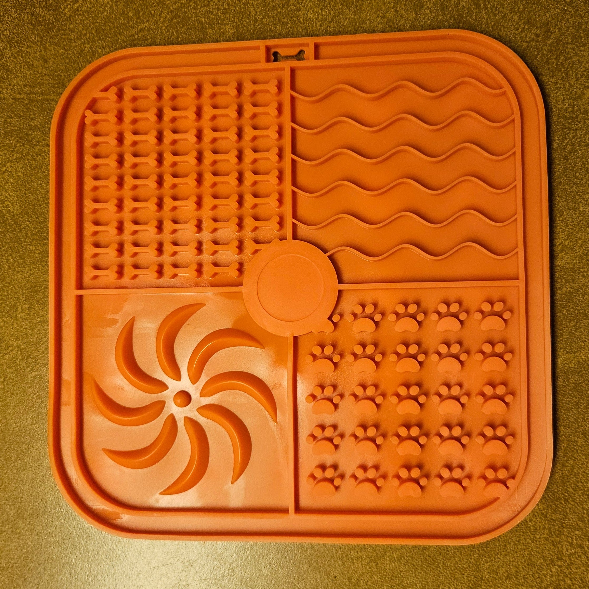 LickMat Multi-Texture Feeding Mat